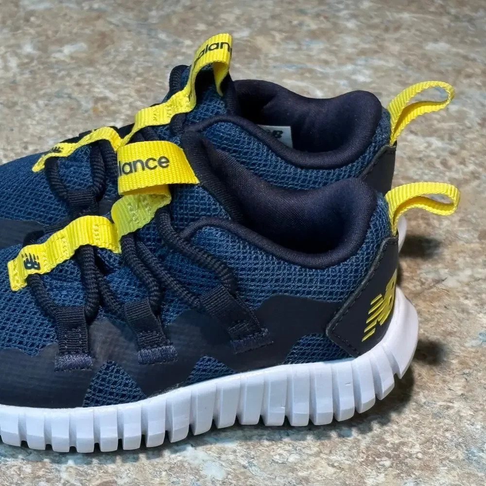 New Balance Infant Baby Playgruv Blue Running Bungee Shoes Size 5 Toddler - Picture 6 of 11